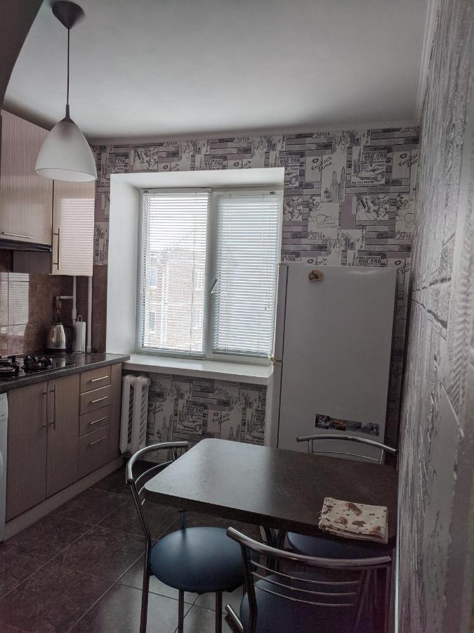 Apartment With Balcony On Peremohy Avenue 43 Τσέρνιγκοφ Εξωτερικό φωτογραφία